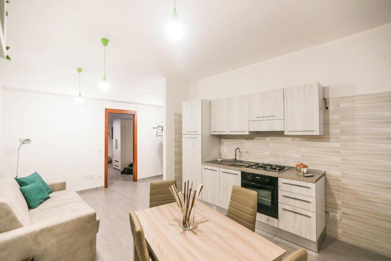 Habitat: Luxury Home Napoli Centro Luaran gambar