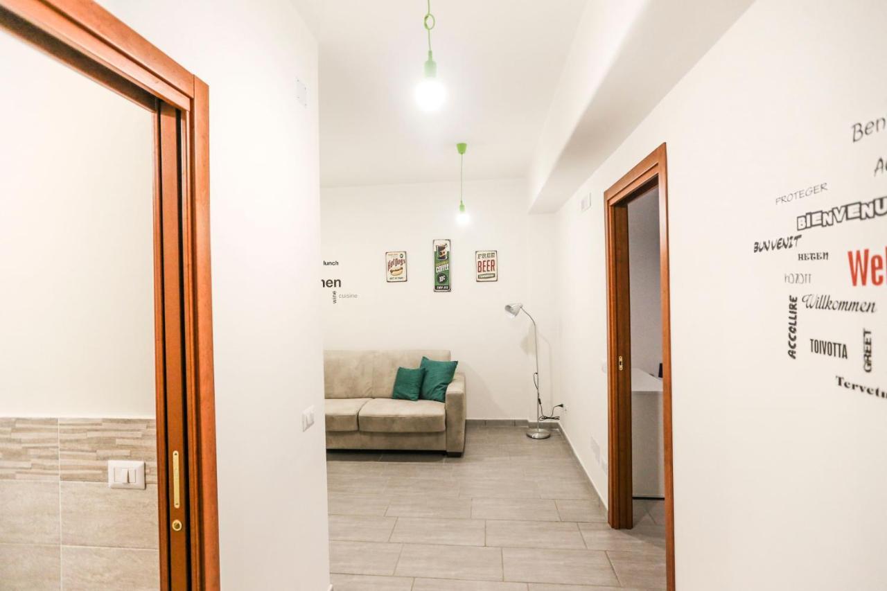 Habitat: Luxury Home Napoli Centro Luaran gambar