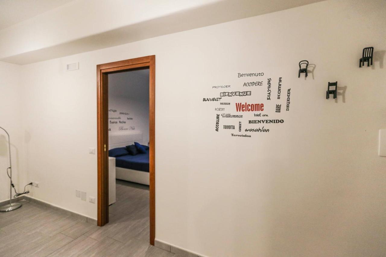 Habitat: Luxury Home Napoli Centro Luaran gambar