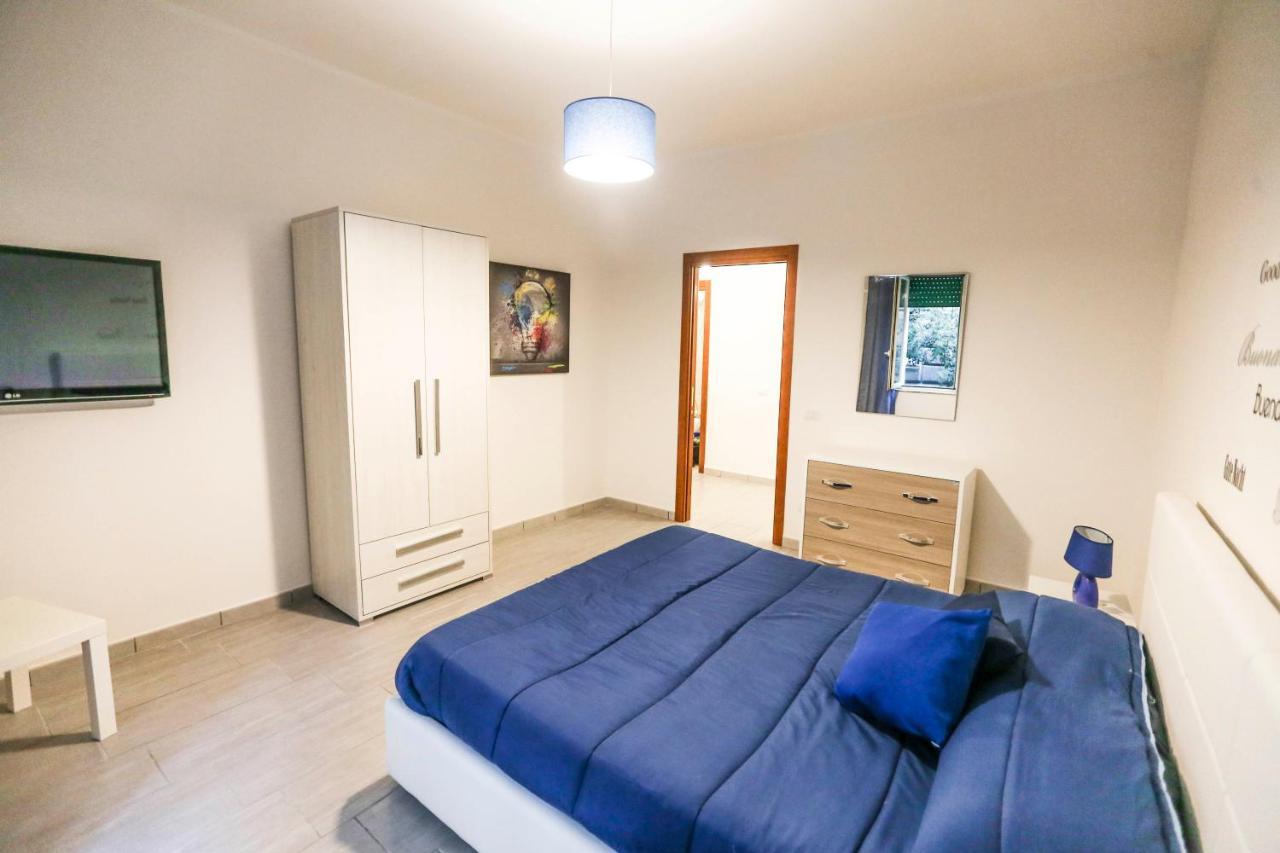 Habitat: Luxury Home Napoli Centro Luaran gambar