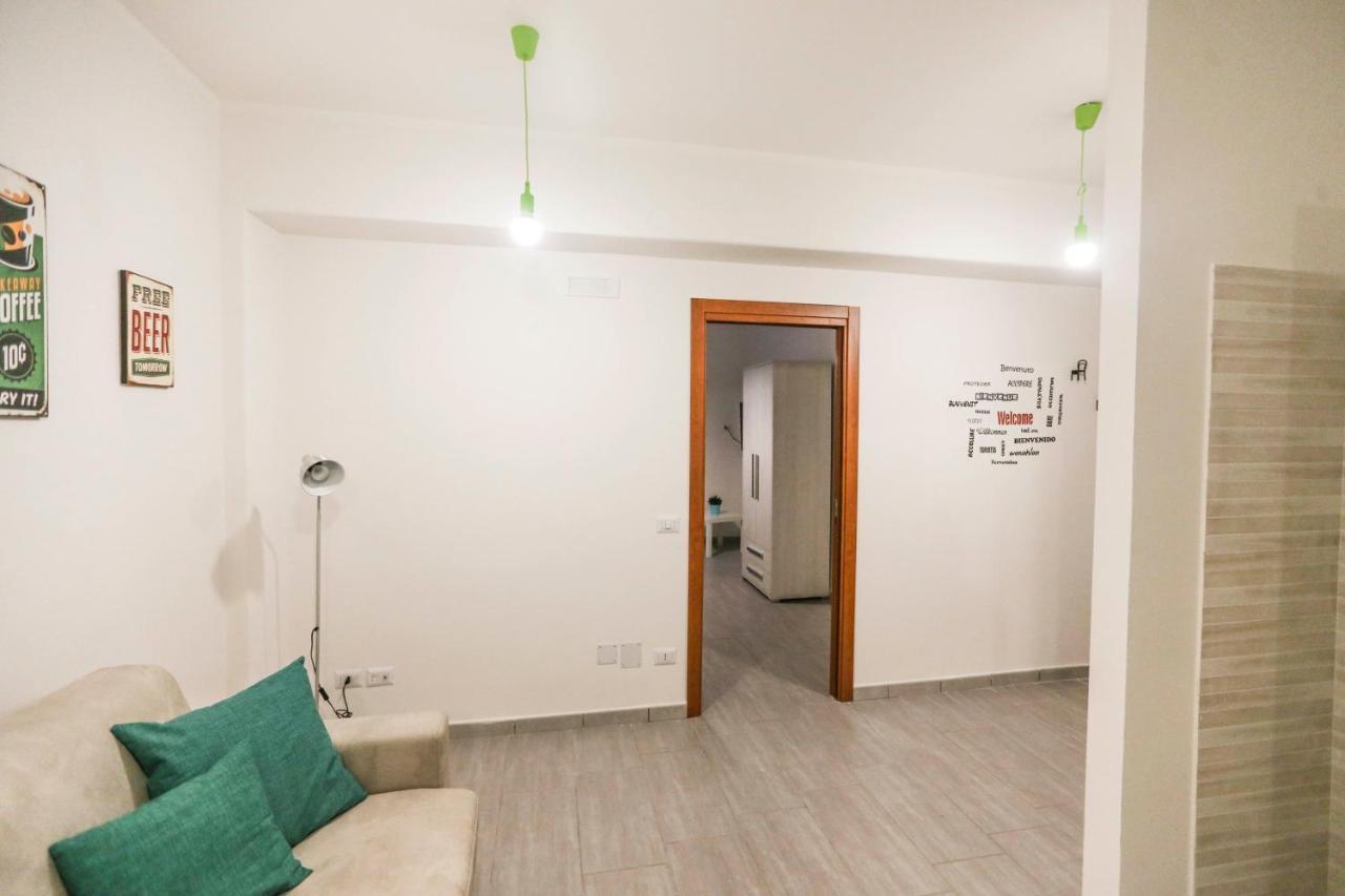 Habitat: Luxury Home Napoli Centro Luaran gambar