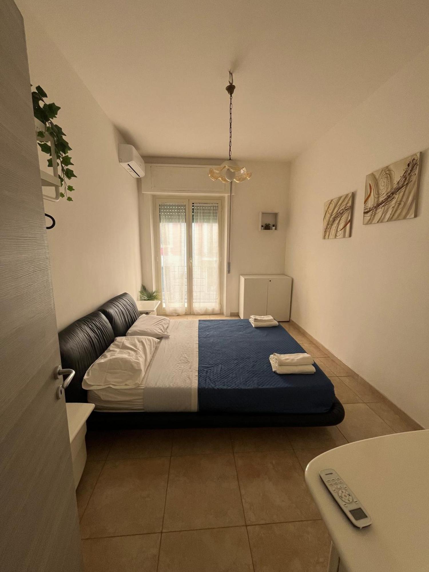 Habitat: Luxury Home Napoli Centro Luaran gambar