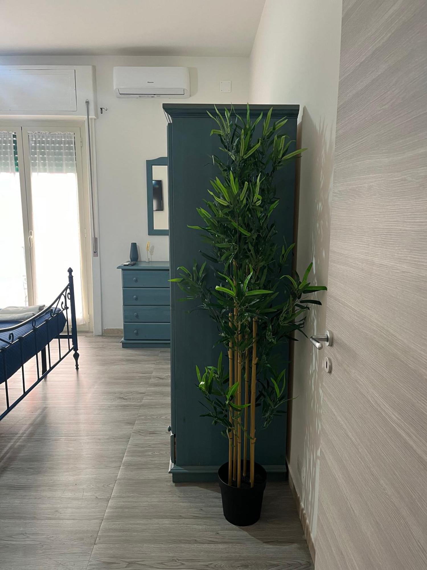 Habitat: Luxury Home Napoli Centro Luaran gambar